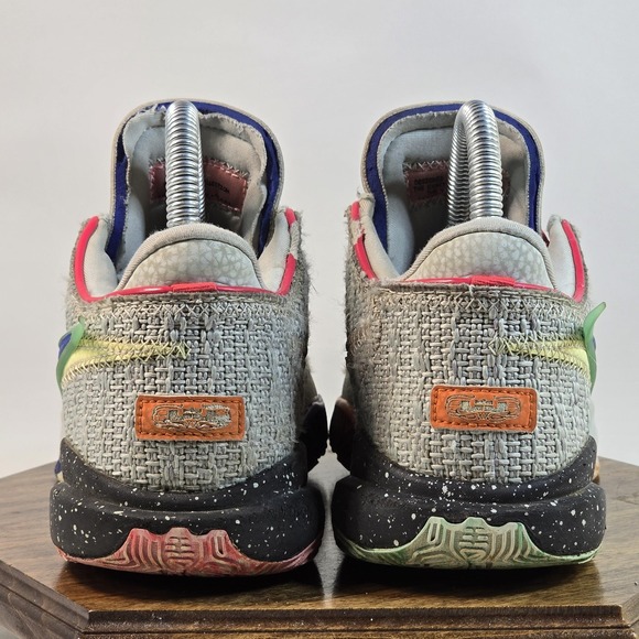 Nike LeBron 20 Shoes Mens Size 4 Basketball Low Top DJ5423-002 Sneakers - Picture 6 of 10